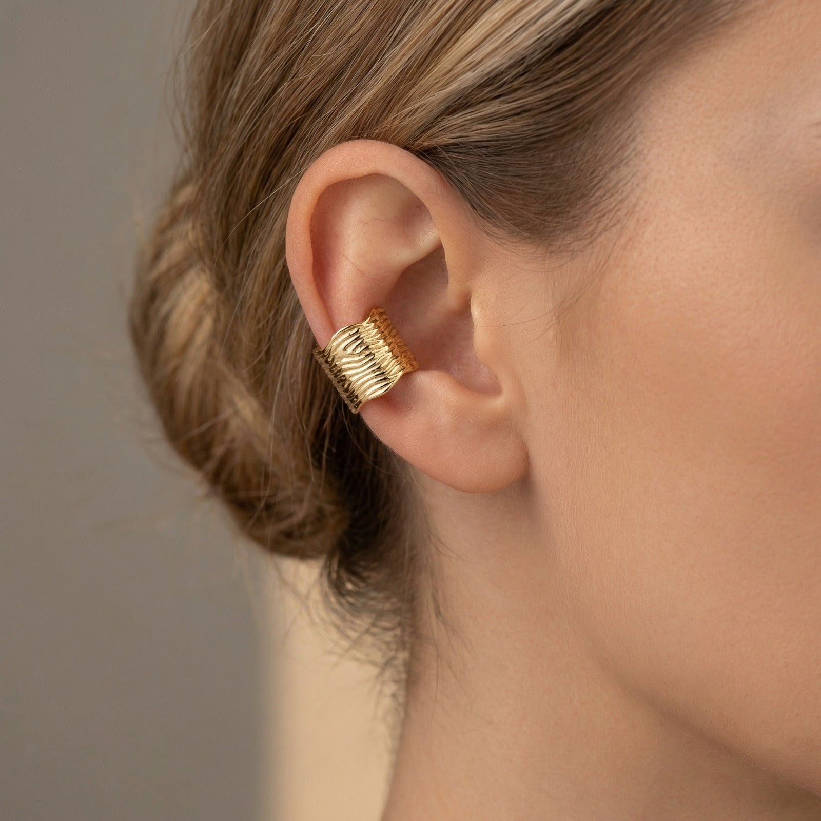 Earcuff Dorado Ancho